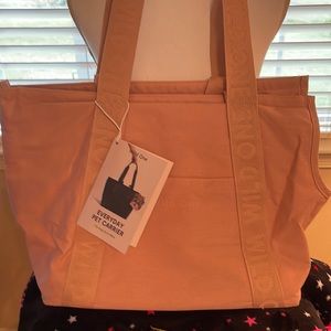 NWT Every day pet purse 👛